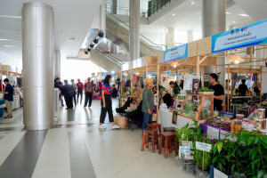 มรภ.เทพสตรี จัดงานมหกรรมเทพสตรี 105 ปี “สร้างพลังท้องถิ่นสู่ความมั่นคง มั่งคั่ง และยั่งยืน” (The 105th Anniversary of TRU: Empower Local Communities for Security, Prosperity and Sustainability)