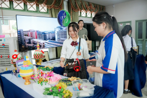 มรภ.เทพสตรี จัดงานมหกรรมเทพสตรี 105 ปี “สร้างพลังท้องถิ่นสู่ความมั่นคง มั่งคั่ง และยั่งยืน” (The 105th Anniversary of TRU: Empower Local Communities for Security, Prosperity and Sustainability)