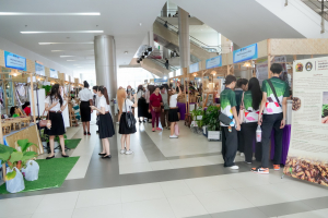 มรภ.เทพสตรี จัดงานมหกรรมเทพสตรี 105 ปี “สร้างพลังท้องถิ่นสู่ความมั่นคง มั่งคั่ง และยั่งยืน” (The 105th Anniversary of TRU: Empower Local Communities for Security, Prosperity and Sustainability)