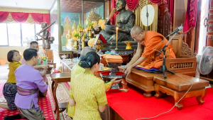 คณะเทคโนโลยีอุตสาหกรรม เป็นผู้แทน มรภ.เทพสตรี ร่วมโครงการ ผู้ว่าฯ พาแต่งไทย หิ้วปิ่นโตทำบุญ เกื้อกูลพระพุทธศาสนา รักษาสิ่งแวดล้อม จ.ลพบุรี ครั้งที่ 7