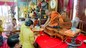 คณะเทคโนโลยีอุตสาหกรรม เป็นผู้แทน มรภ.เทพสตรี ร่วมโครงการ ผู้ว่าฯ พาแต่งไทย หิ้วปิ่นโตทำบุญ เกื้อกูลพระพุทธศาสนา รักษาสิ่งแวดล้อม จ.ลพบุรี ครั้งที่ 7