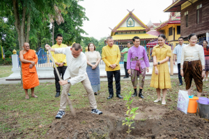 คณะเทคโนโลยีอุตสาหกรรม เป็นผู้แทน มรภ.เทพสตรี ร่วมโครงการ ผู้ว่าฯ พาแต่งไทย หิ้วปิ่นโตทำบุญ เกื้อกูลพระพุทธศาสนา รักษาสิ่งแวดล้อม จ.ลพบุรี ครั้งที่ 7