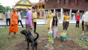 คณะเทคโนโลยีอุตสาหกรรม เป็นผู้แทน มรภ.เทพสตรี ร่วมโครงการ ผู้ว่าฯ พาแต่งไทย หิ้วปิ่นโตทำบุญ เกื้อกูลพระพุทธศาสนา รักษาสิ่งแวดล้อม จ.ลพบุรี ครั้งที่ 7