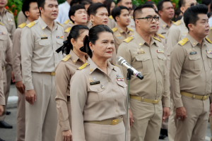 อธิการบดี นำผู้บริหาร คณาจารย์ บุคลากร นักเรียน นักศึกษา มรภ.เทพสตรี ร่วมเคารพธงชาติเนื่องในวันพระราชทานธงชาติไทย 28 กันยายน