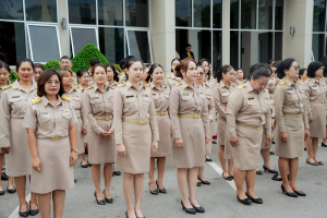 อธิการบดี นำผู้บริหาร คณาจารย์ บุคลากร นักเรียน นักศึกษา มรภ.เทพสตรี ร่วมเคารพธงชาติเนื่องในวันพระราชทานธงชาติไทย 28 กันยายน