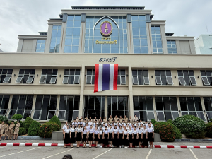อธิการบดี นำผู้บริหาร คณาจารย์ บุคลากร นักเรียน นักศึกษา มรภ.เทพสตรี ร่วมเคารพธงชาติเนื่องในวันพระราชทานธงชาติไทย 28 กันยายน