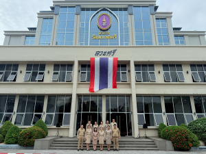 อธิการบดี นำผู้บริหาร คณาจารย์ บุคลากร นักเรียน นักศึกษา มรภ.เทพสตรี ร่วมเคารพธงชาติเนื่องในวันพระราชทานธงชาติไทย 28 กันยายน