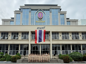 อธิการบดี นำผู้บริหาร คณาจารย์ บุคลากร นักเรียน นักศึกษา มรภ.เทพสตรี ร่วมเคารพธงชาติเนื่องในวันพระราชทานธงชาติไทย 28 กันยายน