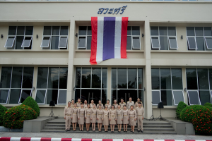 อธิการบดี นำผู้บริหาร คณาจารย์ บุคลากร นักเรียน นักศึกษา มรภ.เทพสตรี ร่วมเคารพธงชาติเนื่องในวันพระราชทานธงชาติไทย 28 กันยายน