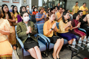 สำนักศิลปะและวัฒนธรรม จัดพิธีทำบุญทักษิณา เพื่อถวายเป็นพระราชกุศลและน้อมรำลึกในพระมหากรุณาธิคุณ รัชกาลที่ 9 เนื่องในวันนวมินทรมหาราช
