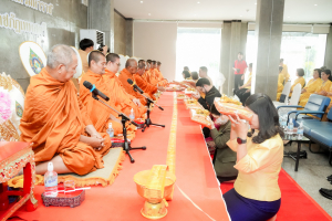 สำนักศิลปะและวัฒนธรรม จัดพิธีทำบุญทักษิณา เพื่อถวายเป็นพระราชกุศลและน้อมรำลึกในพระมหากรุณาธิคุณ รัชกาลที่ 9 เนื่องในวันนวมินทรมหาราช