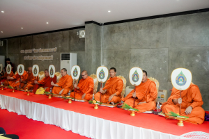 สำนักศิลปะและวัฒนธรรม จัดพิธีทำบุญทักษิณา เพื่อถวายเป็นพระราชกุศลและน้อมรำลึกในพระมหากรุณาธิคุณ รัชกาลที่ 9 เนื่องในวันนวมินทรมหาราช