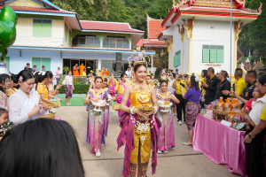 มรภ.เทพสตรี ร่วมงานสืบสานวัฒนธรรมประเพณี 