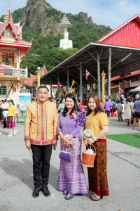 มรภ.เทพสตรี ร่วมงานสืบสานวัฒนธรรมประเพณี 