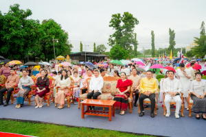 มรภ.เทพสตรี ร่วมงานสืบสานประเพณีตักบาตเทโวโรหณะวันออกพรรษาของเทศบาลตำบลกกโก