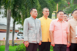 มรภ.เทพสตรี ร่วมงานสืบสานประเพณีตักบาตเทโวโรหณะวันออกพรรษาของเทศบาลตำบลกกโก