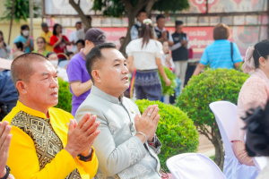 มรภ.เทพสตรี ร่วมงานสืบสานประเพณีตักบาตเทโวโรหณะวันออกพรรษาของเทศบาลตำบลกกโก
