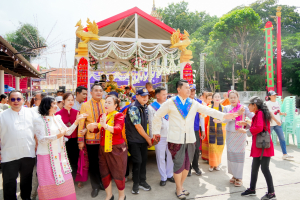 มรภ.เทพสตรี ร่วมงานสืบสานประเพณีไทยรามัญบางขันหมาก ปิดทองหลวงปู่ทอกรัก สุวณฺสาโร ประจำปี พ.ศ. 2568