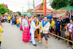 มรภ.เทพสตรี ร่วมงานสืบสานประเพณีไทยรามัญบางขันหมาก ปิดทองหลวงปู่ทอกรัก สุวณฺสาโร ประจำปี พ.ศ. 2568