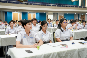 สมาคมนักกลอนแห่งประเทศไทย โดยอนุกรรมการภาคกลาง ร่วมกับ มหาวิทยาลัยราชภัฏเทพสตรี สำนักงานวัฒนธรรมจังหวัดลพบุรี และชมรมวรรณคดีกวีศรีละโว้ จัดประกวดประชันกลอนสด ประจำปี พ.ศ. 2568 ระดับภูมิภาค ภาคกลาง