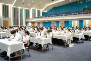 สมาคมนักกลอนแห่งประเทศไทย โดยอนุกรรมการภาคกลาง ร่วมกับ มหาวิทยาลัยราชภัฏเทพสตรี สำนักงานวัฒนธรรมจังหวัดลพบุรี และชมรมวรรณคดีกวีศรีละโว้ จัดประกวดประชันกลอนสด ประจำปี พ.ศ. 2568 ระดับภูมิภาค ภาคกลาง