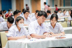 สมาคมนักกลอนแห่งประเทศไทย โดยอนุกรรมการภาคกลาง ร่วมกับ มหาวิทยาลัยราชภัฏเทพสตรี สำนักงานวัฒนธรรมจังหวัดลพบุรี และชมรมวรรณคดีกวีศรีละโว้ จัดประกวดประชันกลอนสด ประจำปี พ.ศ. 2568 ระดับภูมิภาค ภาคกลาง