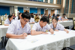 สมาคมนักกลอนแห่งประเทศไทย โดยอนุกรรมการภาคกลาง ร่วมกับ มหาวิทยาลัยราชภัฏเทพสตรี สำนักงานวัฒนธรรมจังหวัดลพบุรี และชมรมวรรณคดีกวีศรีละโว้ จัดประกวดประชันกลอนสด ประจำปี พ.ศ. 2568 ระดับภูมิภาค ภาคกลาง