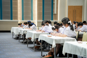 สมาคมนักกลอนแห่งประเทศไทย โดยอนุกรรมการภาคกลาง ร่วมกับ มหาวิทยาลัยราชภัฏเทพสตรี สำนักงานวัฒนธรรมจังหวัดลพบุรี และชมรมวรรณคดีกวีศรีละโว้ จัดประกวดประชันกลอนสด ประจำปี พ.ศ. 2568 ระดับภูมิภาค ภาคกลาง