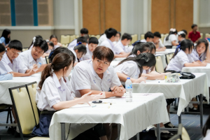 สมาคมนักกลอนแห่งประเทศไทย โดยอนุกรรมการภาคกลาง ร่วมกับ มหาวิทยาลัยราชภัฏเทพสตรี สำนักงานวัฒนธรรมจังหวัดลพบุรี และชมรมวรรณคดีกวีศรีละโว้ จัดประกวดประชันกลอนสด ประจำปี พ.ศ. 2568 ระดับภูมิภาค ภาคกลาง