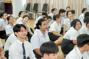 มรภ.เทพสตรี จัดฝึกซ้อมนักศึกษาต้นแบบพิธีฝึกซ้อมรับพระราชทานปริญญาบัตร