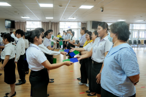 มรภ.เทพสตรี จัดฝึกซ้อมนักศึกษาต้นแบบพิธีฝึกซ้อมรับพระราชทานปริญญาบัตร