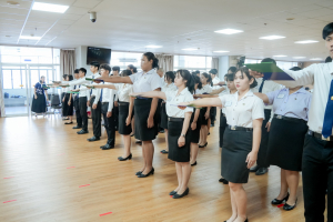 มรภ.เทพสตรี จัดฝึกซ้อมนักศึกษาต้นแบบพิธีฝึกซ้อมรับพระราชทานปริญญาบัตร