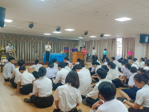 มรภ.เทพสตรี จัดฝึกซ้อมนักศึกษาต้นแบบพิธีฝึกซ้อมรับพระราชทานปริญญาบัตร