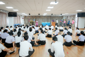 มรภ.เทพสตรี จัดฝึกซ้อมนักศึกษาต้นแบบพิธีฝึกซ้อมรับพระราชทานปริญญาบัตร