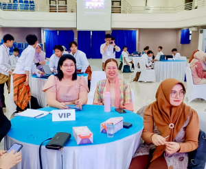 มรภ.เทพสตรี ร่วมลงนามบันทึกข้อตกลงความร่วมมือกับ Universitas Sebelas Maret ประเทศอินโดนีเซีย โอกาสนี้ อธิการบดีร่วมบรรยายพิเศษในงาน The 7th International Conference on Teacher Training and Education