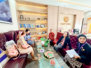 มรภ.เทพสตรี ร่วมลงนามบันทึกข้อตกลงความร่วมมือกับ Universitas Sebelas Maret ประเทศอินโดนีเซีย โอกาสนี้ อธิการบดีร่วมบรรยายพิเศษในงาน The 7th International Conference on Teacher Training and Education