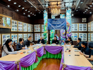 มรภ.เทพสตรี และ มรภ.อุตรดิตถ์ ร่วมประชุมกับ คุณสมาน คุณากรไพบูลย์ศิริ และเพจอีจัน เพื่อหารือแนวทางการระดมทุนการศึกษาเพื่อช่วยเหลือนักศึกษา 2 มหาวิทยาลัย