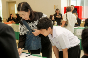 รร.สาธิต มรภ.เทพสตรี จัดประชุมผู้ปกครองและรับผลการเรียน ภาคเรียนที่ 1 ปีการศึกษา 2568