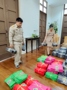 หน่วยงานในสังกัด มรภ.เทพสตรี รับมอบวัสดุอุปกรณ์เพื่อใช้ในการประชาสัมพันธ์กิจกรรมของหน่วยงานและกิจกรรมของมหาวิทยาลัย