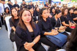 มรภ.เทพสตรี ร่วมงาน OTOP สร้างสุขสู่ชุมชนฯ