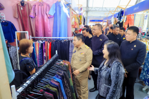 มรภ.เทพสตรี ร่วมงาน OTOP สร้างสุขสู่ชุมชนฯ