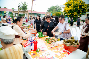 มรภ.เทพสตรี ร่วมกับเทศบาลตำบลป่าตาล และภาคีเครือข่าย จัดตลาดลาวเวียงบ้านป่าตาล 