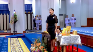 นายกสภาและอธิการบดี มรภ. 38 แห่ง ทูลเกล้าฯ ถวายปริญญาดุษฎีบัณฑิตกิตติมศักดิ์ แด่ สมเด็จพระเจ้าลูกเธอ เจ้าฟ้าสิริวัณณวรี นารีรัตนราชกัญญา