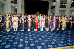 นายกสภาและอธิการบดี มรภ. 38 แห่ง ทูลเกล้าฯ ถวายปริญญาดุษฎีบัณฑิตกิตติมศักดิ์ แด่ สมเด็จพระเจ้าลูกเธอ เจ้าฟ้าสิริวัณณวรี นารีรัตนราชกัญญา