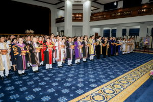 นายกสภาและอธิการบดี มรภ. 38 แห่ง ทูลเกล้าฯ ถวายปริญญาดุษฎีบัณฑิตกิตติมศักดิ์ แด่ สมเด็จพระเจ้าลูกเธอ เจ้าฟ้าสิริวัณณวรี นารีรัตนราชกัญญา