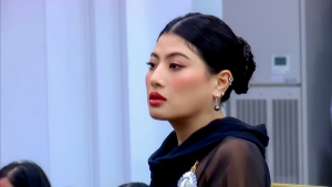 นายกสภาและอธิการบดี มรภ. 38 แห่ง ทูลเกล้าฯ ถวายปริญญาดุษฎีบัณฑิตกิตติมศักดิ์ แด่ สมเด็จพระเจ้าลูกเธอ เจ้าฟ้าสิริวัณณวรี นารีรัตนราชกัญญา