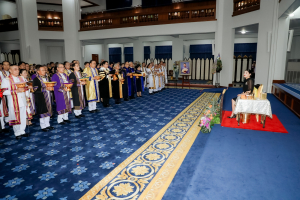 นายกสภาและอธิการบดี มรภ. 38 แห่ง ทูลเกล้าฯ ถวายปริญญาดุษฎีบัณฑิตกิตติมศักดิ์ แด่ สมเด็จพระเจ้าลูกเธอ เจ้าฟ้าสิริวัณณวรี นารีรัตนราชกัญญา