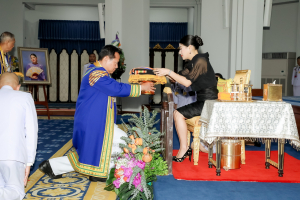 นายกสภาและอธิการบดี มรภ. 38 แห่ง ทูลเกล้าฯ ถวายปริญญาดุษฎีบัณฑิตกิตติมศักดิ์ แด่ สมเด็จพระเจ้าลูกเธอ เจ้าฟ้าสิริวัณณวรี นารีรัตนราชกัญญา