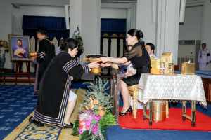 นายกสภาและอธิการบดี มรภ. 38 แห่ง ทูลเกล้าฯ ถวายปริญญาดุษฎีบัณฑิตกิตติมศักดิ์ แด่ สมเด็จพระเจ้าลูกเธอ เจ้าฟ้าสิริวัณณวรี นารีรัตนราชกัญญา