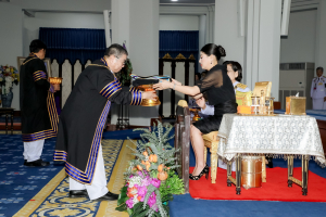 นายกสภาและอธิการบดี มรภ. 38 แห่ง ทูลเกล้าฯ ถวายปริญญาดุษฎีบัณฑิตกิตติมศักดิ์ แด่ สมเด็จพระเจ้าลูกเธอ เจ้าฟ้าสิริวัณณวรี นารีรัตนราชกัญญา